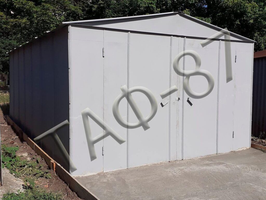 Металевий гараж