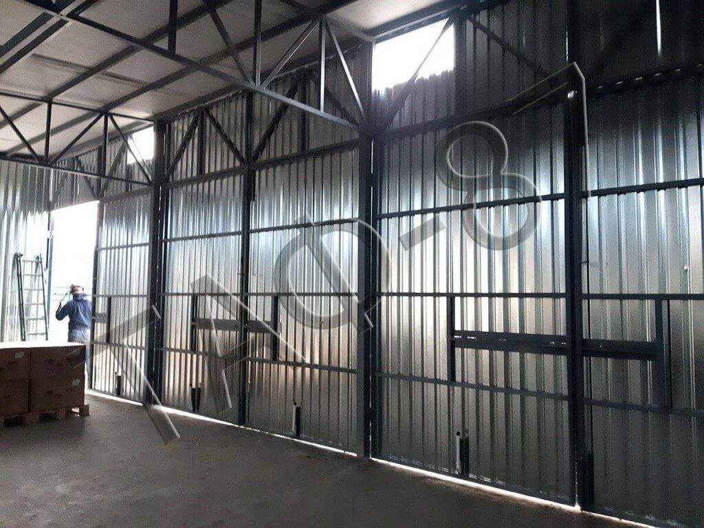 Гараж для сільхозтехніки